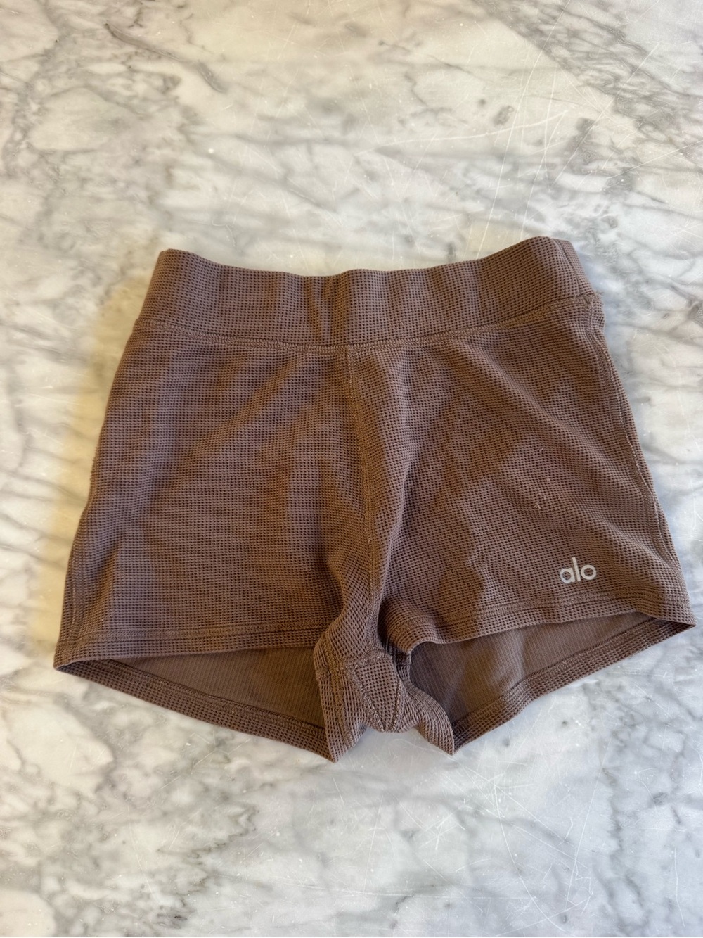 ALO Yoga Women's High-Rise Waffle Knit Shorts — Brown